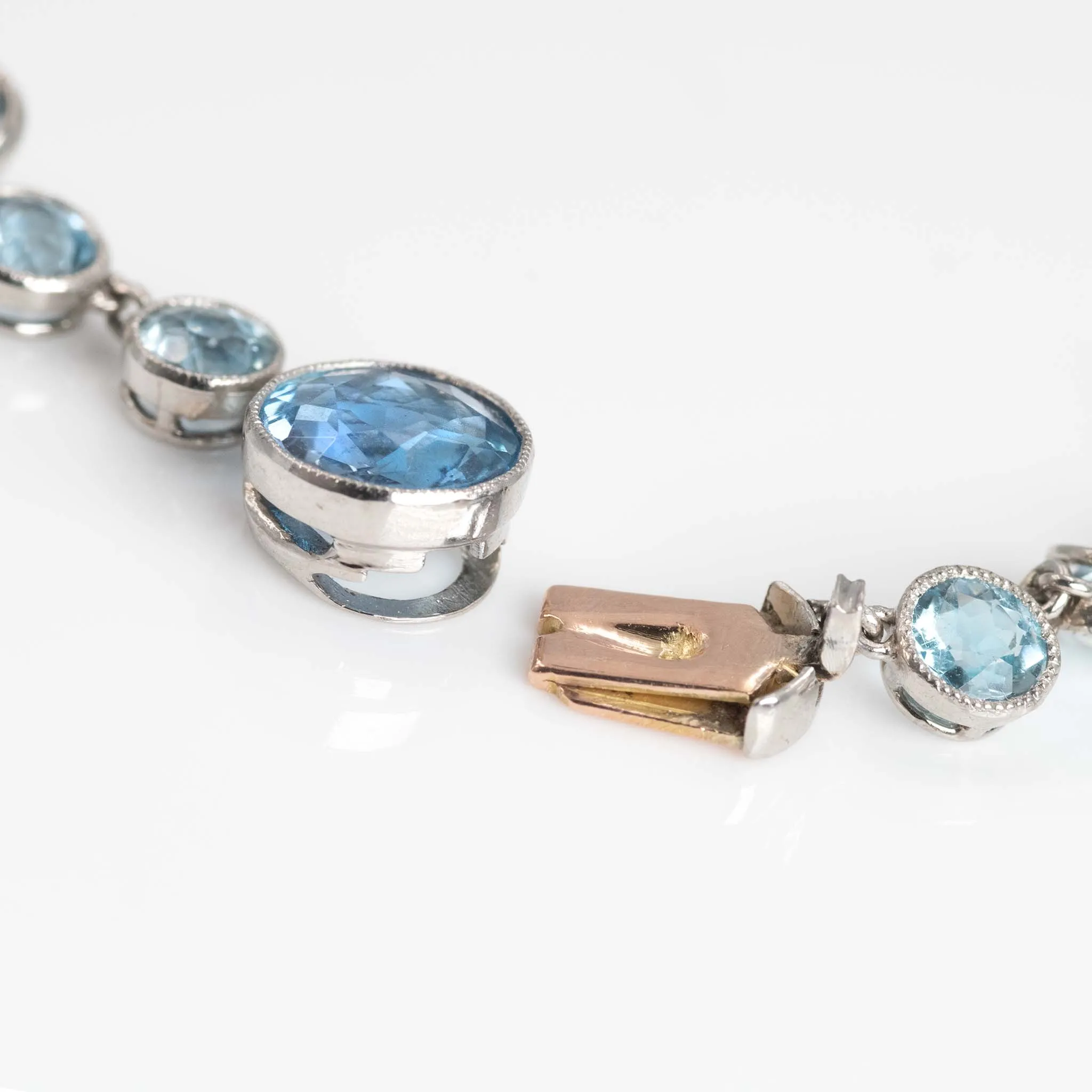 Edwardian Platinum 38 carat Aquamarine Rivière Necklace
