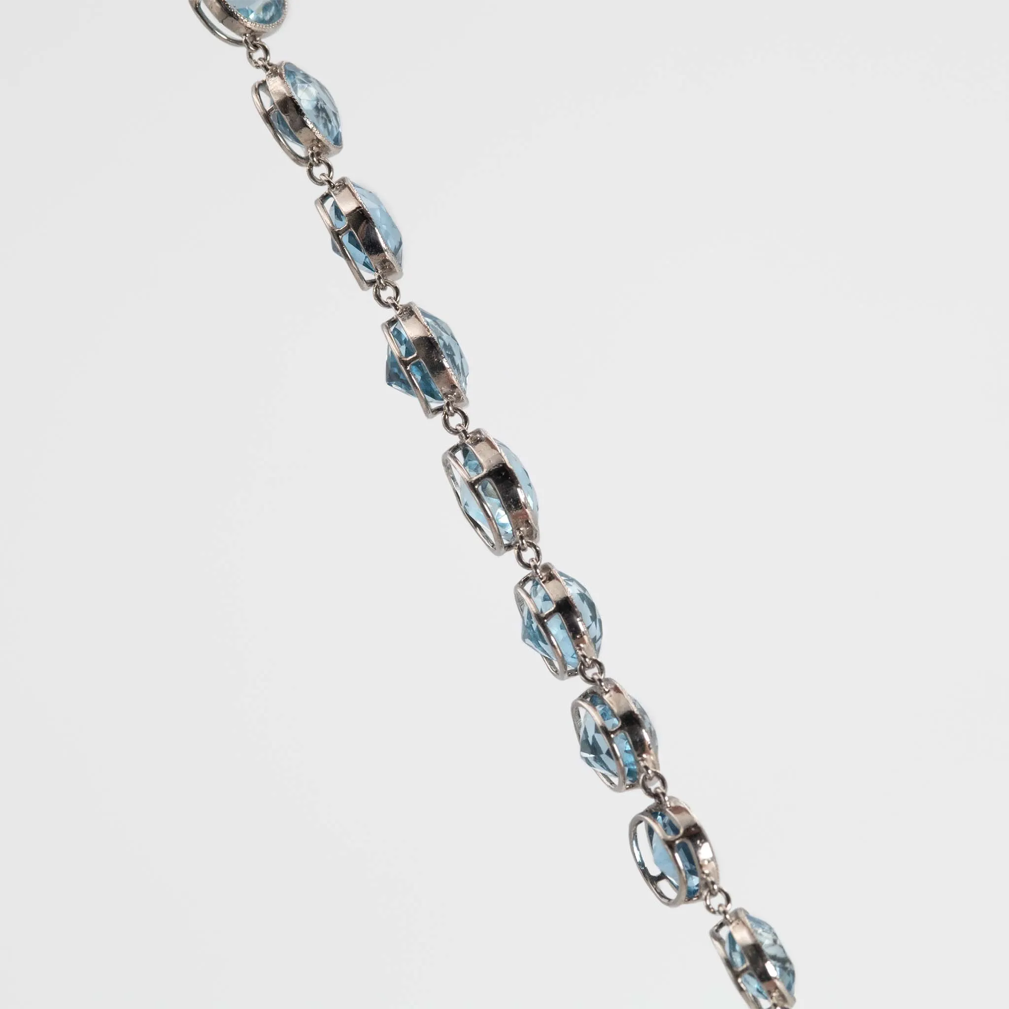 Edwardian Platinum 38 carat Aquamarine Rivière Necklace