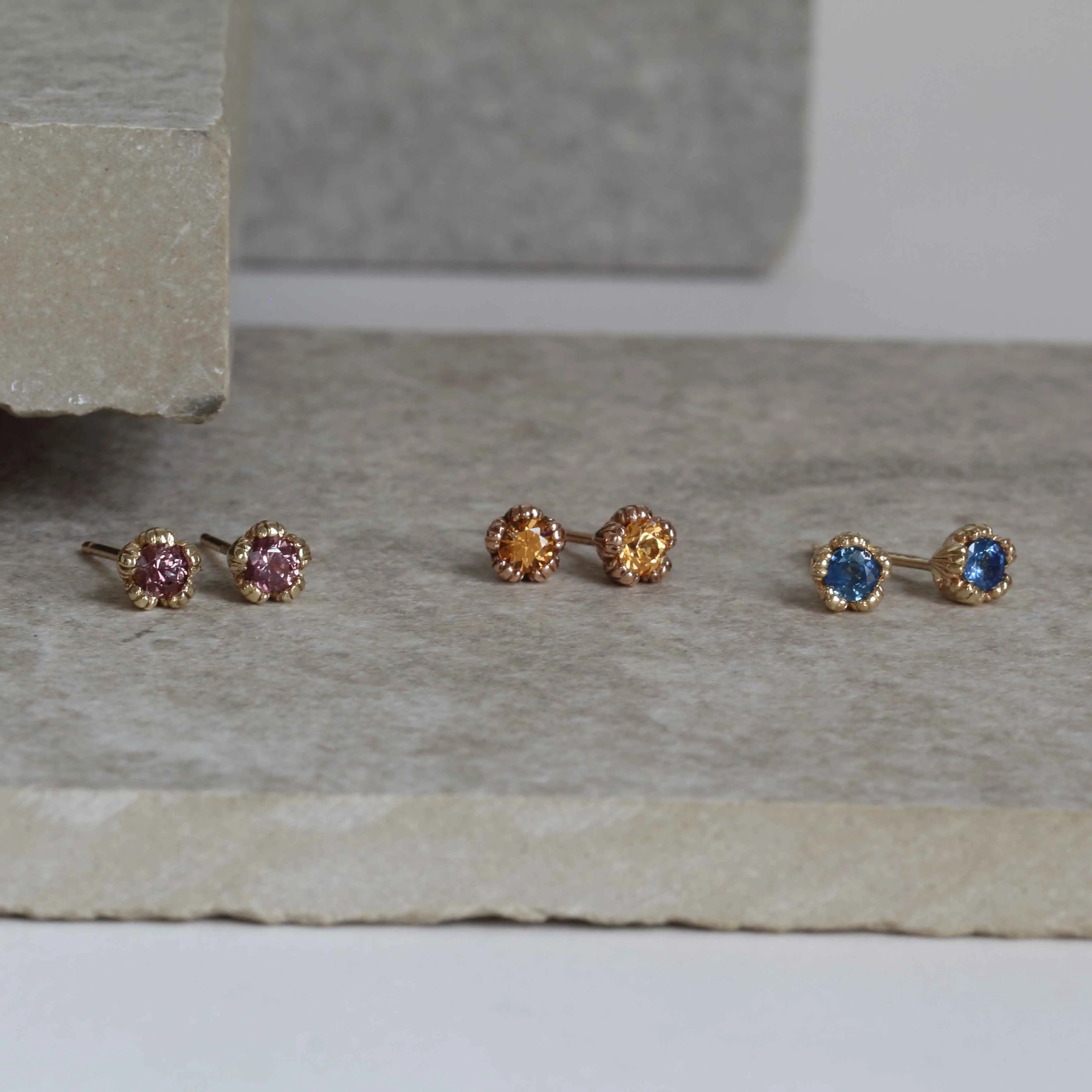 Villa 9ct Yellow Gold and Blue Sapphire Stud Earrings