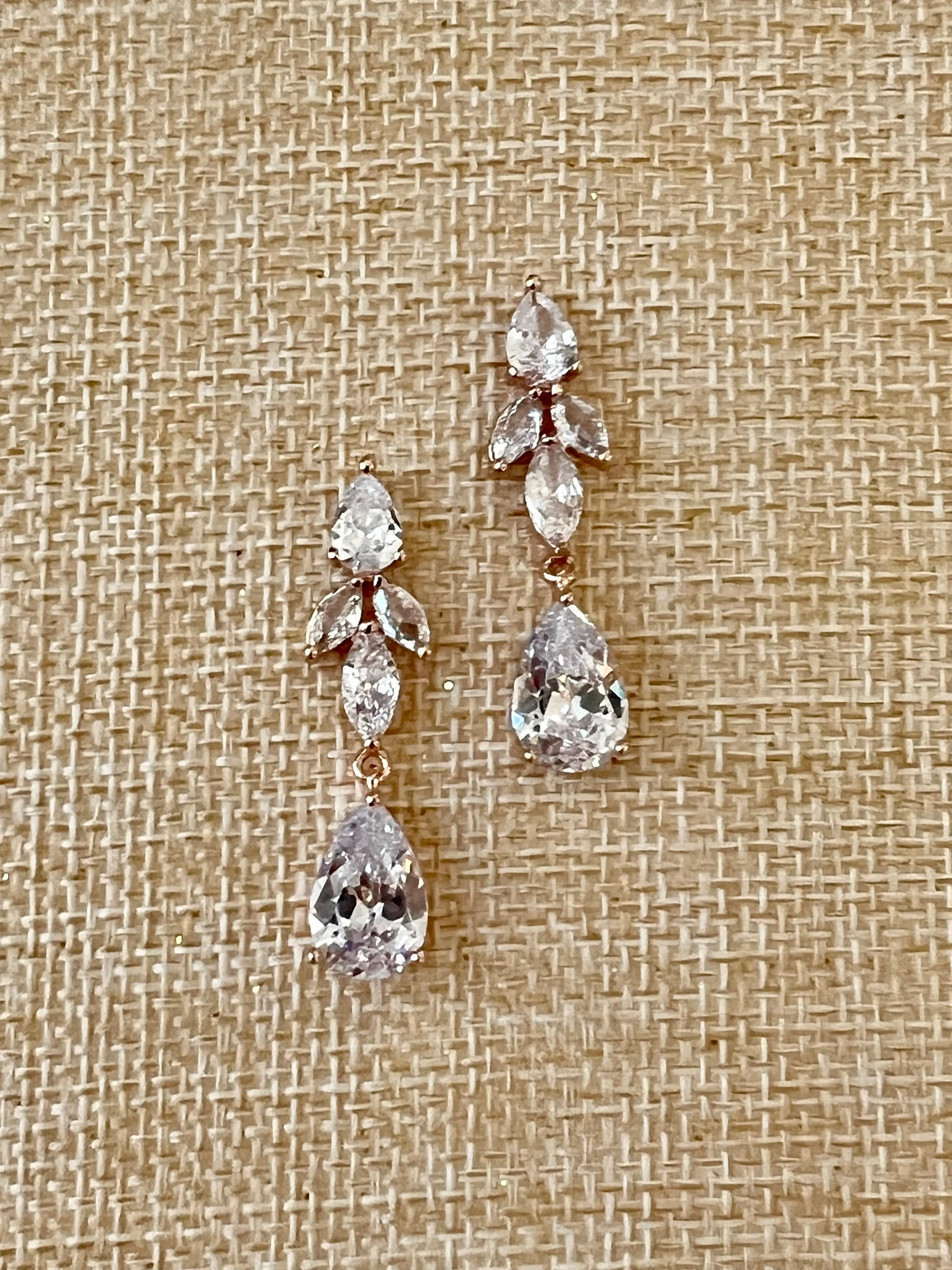 Wedding Earrings, Drop Swarovski and Zirconia Bridal & Quince Earring